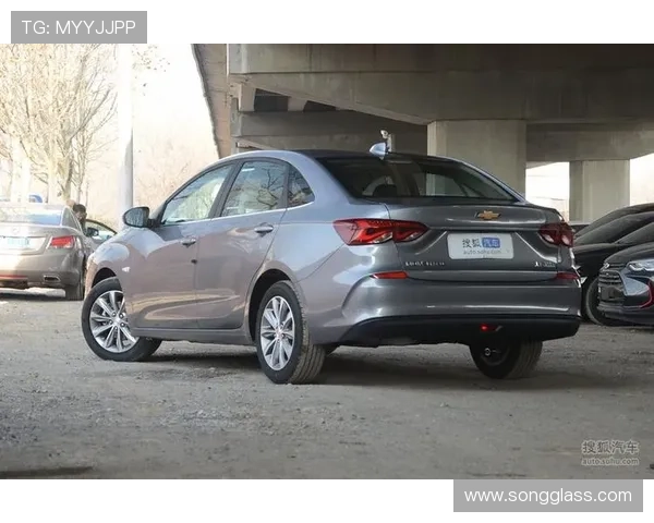 11.49万，科鲁泽320自动悦享天窗版上市，1.5L+6AT带语音识别控制